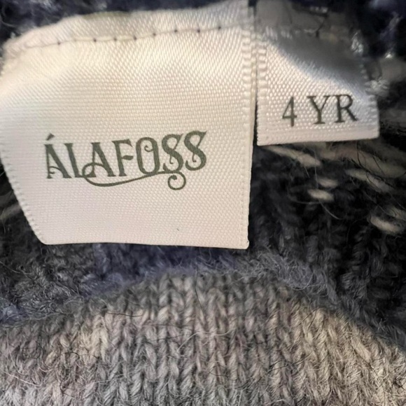 Alafoss Vintage Icelandic Wool Sweater - Picture 4 of 5